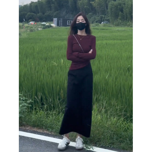 正肩安可拉紅修身長袖外搭打底衫