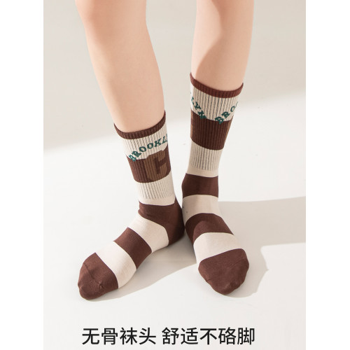 美拉德棕撞色條紋中筒襪子美式棉襪運動透氣吸汗防臭無骨搭勃肯鞋