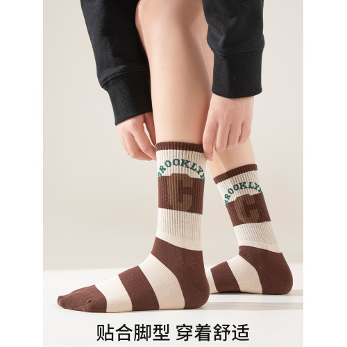 美拉德棕撞色條紋中筒襪子美式棉襪運動透氣吸汗防臭無骨搭勃肯鞋