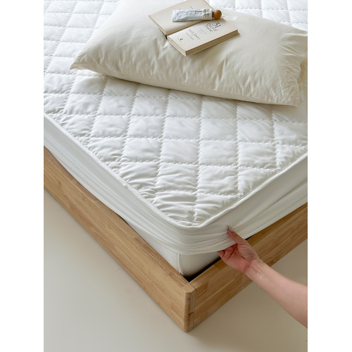 In the Ear Fall and Winter Thickened, Sanded Fabric Waterproof Antifouling Fitted Sheet 1.5/1.8M Minimalist Quilted Quilted Mattress Protective Pad