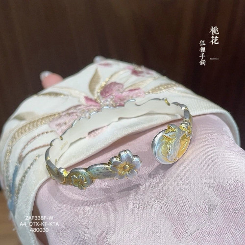 桃花狐狸純銀手鐲足銀9999古法描金霛狐復古小衆新中式開口手環
