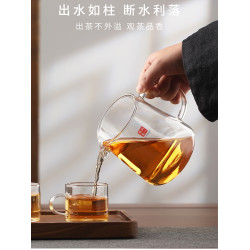 自然貼合！荔樹粉底刷不吃粉輕薄無痕底妝CP工具黑鳳梨粉撲化妝刷
