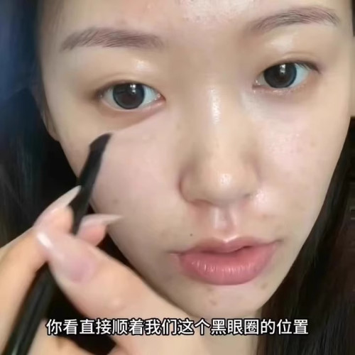 小紅薯爆火三角遮瑕精準遮黑眼圈淚溝鼻影高光細節刷斜扁頭化妝刷
