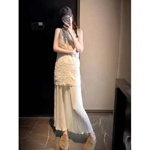 2025法式度假風假兩件拼接背心連衣裙女小衆重工壓褶絕美長裙