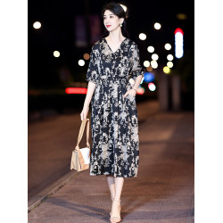 杭州真絲桑蠶絲連衣裙2025夏季新款女大碼碎花高級奢華寬松遮肚子