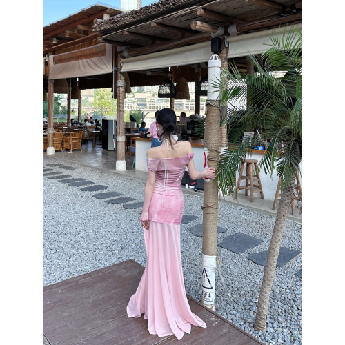 氛圍感辣妹露肩一字肩連衣裙夏修身包臀魚尾裙海邊度假風碎花長裙