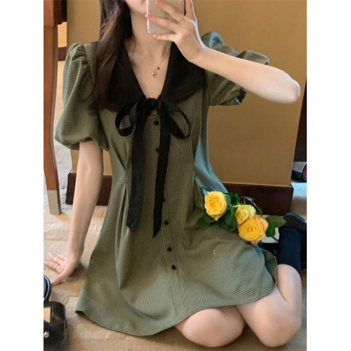 胖mm微胖女生梨形型身材大碼高級感法式多巴胺顯瘦遮肚穿搭連衣裙