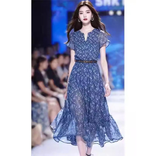 歐洲站夏季女裝2025新款法式高級感碎花長裙子氣質v領藍色連衣裙
