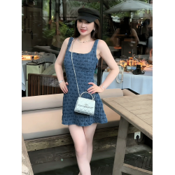 純欲別致小個子無袖吊帶連衣裙女2025年夏季新款氣質收腰顯瘦短裙