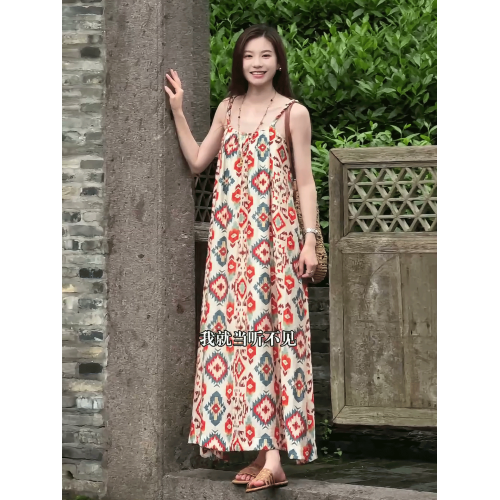 波西米亞度假風氣質吊帶連衣裙女2025夏季新款法式復古高級感長裙