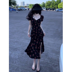黑色碎花連衣裙女2025夏季新款法式復古赫本風魚尾裙修身顯瘦長裙