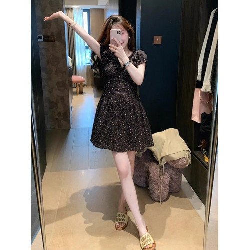 歐洲站2025新款法式高級感掐腰裙子女夏小個子修身顯瘦碎花連衣裙