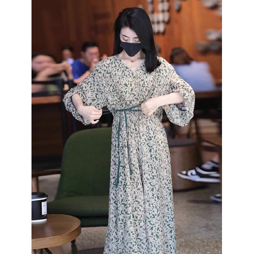 歐洲站高級大牌絕美寬松長裙子2025新款名媛別致碎花連衣裙女春夏