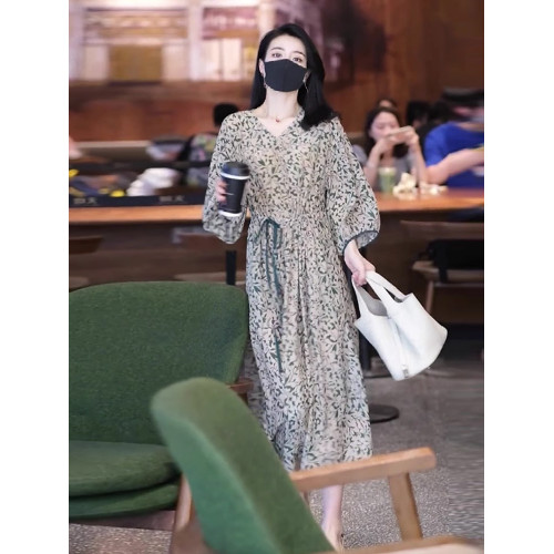 歐洲站高級大牌絕美寬松長裙子2025新款名媛別致碎花連衣裙女春夏
