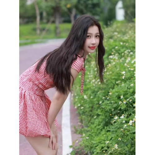 虞書訢同款2025新款紅色格子松緊收腰花苞小個子連衣裙女夏季短裙