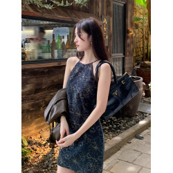 無袖掛脖吊帶連衣裙女早春小個子碎花牛仔裙短裙內搭打底裙女春秋