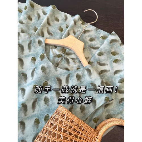 GOLUERJI油畫感 桑蠶絲圓領高腰A字一粒釦度假風印花連衣裙女夏