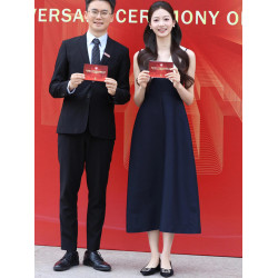 馮琳白鹿同款撞色無袖赫本風高級感連衣裙女高腰顯瘦氣質禮服長裙
