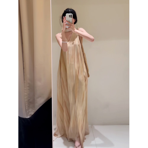 2025新款慵懶風法式藍色無袖吊帶連衣裙子女夏季海邊度假仙女長裙