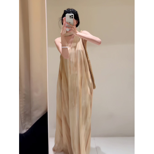 2025新款慵懶風法式藍色無袖吊帶連衣裙子女夏季海邊度假仙女長裙