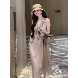 慵懶風復古氣質印花無袖連衣裙女2025夏季新款海邊度假風背心長裙