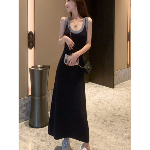 無袖針織連衣裙女2025新款夏季法式氣質時尚純欲風辣妹包臀吊帶裙