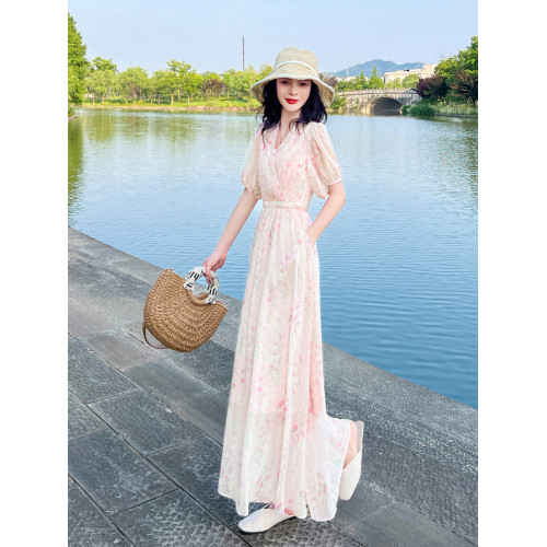 夏季小衆設計氣質碎花連衣裙女新款收腰顯瘦法式小個子長款裙子女