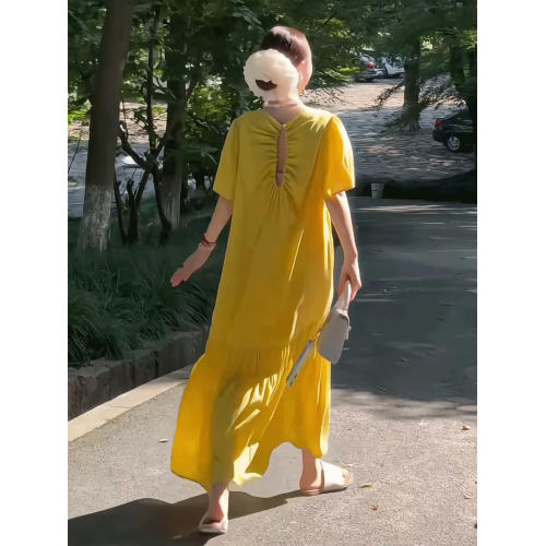 韓系純色圓領下擺壓褶短袖連衣裙女2025夏季新款寬松顯瘦過膝長裙