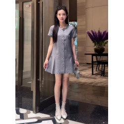 2025新款夏季氣質亮片領口韓系小香風連衣裙灰色單排釦顯瘦連衣裙