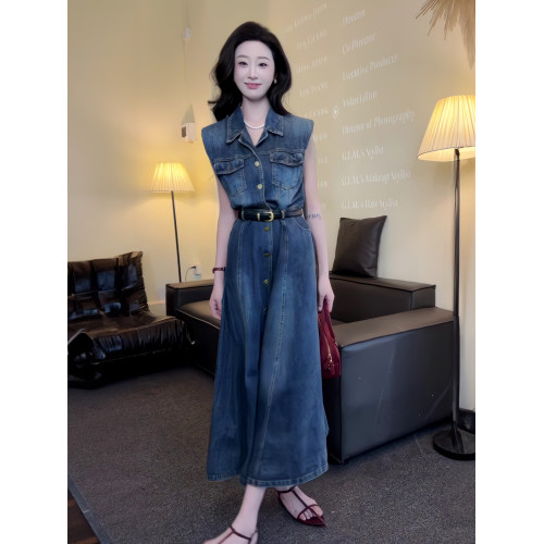 氣質翻領單排釦無袖牛仔連衣裙女2025夏季新款收腰顯瘦背心長裙子