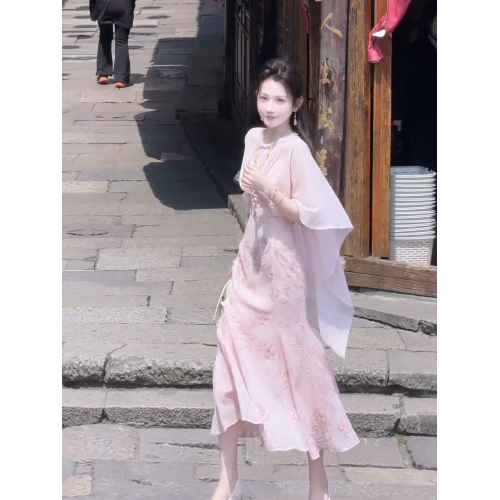 2025夏季法式獨特漂亮氣質女神範高級感小香風顯瘦粉色碎花連衣裙