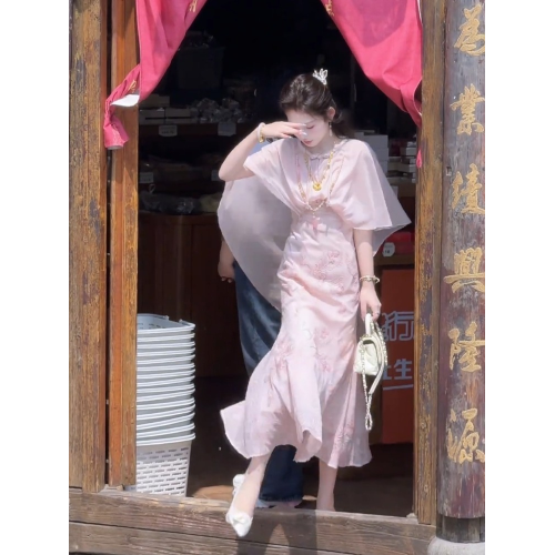 2025夏季法式獨特漂亮氣質女神範高級感小香風顯瘦粉色碎花連衣裙