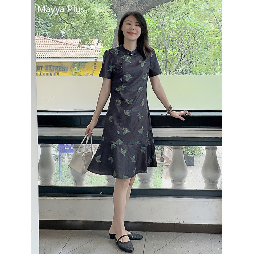 麥芽Mayya Plus 仿香雲紗撞色綠蝴蝶提花連衣裙女夏季新中式旗袍