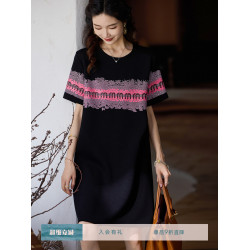 素木黑色印花釘珠連衣裙女夏季新款2025年寬松大碼女裝歐洲站裙子