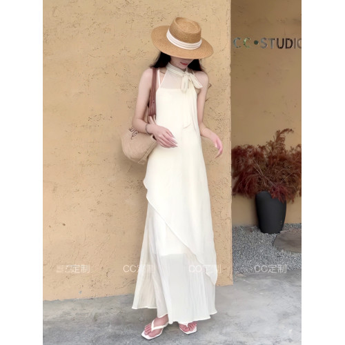 溫柔度假風吊帶連衣裙兩件套女夏季亞麻肌理感不規則掛脖上衣套裝