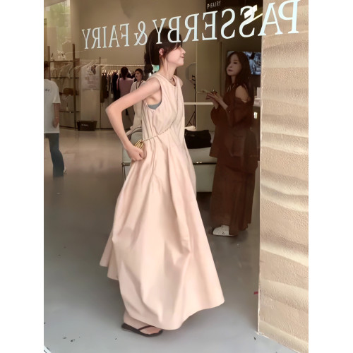 設計感粉色無袖背心連衣裙女夏季2025新款網紅氣質收腰花苞長裙子