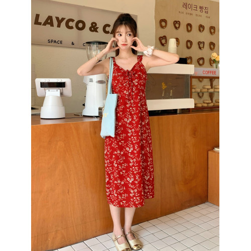 紅色碎花無袖連衣裙夏季女2025新款法式復古優雅顯瘦中長款吊帶裙