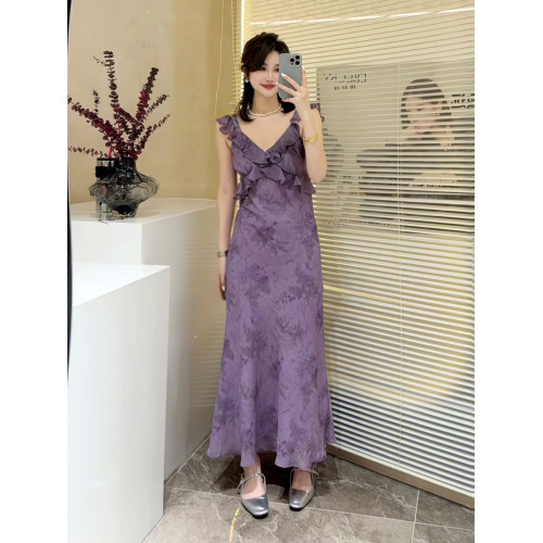 紫色荷葉邊碎花吊帶連衣裙女2025夏季新款v領度假風絕美無袖長裙
