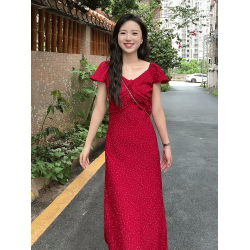 法式荷葉邊紅色波點泡泡袖連衣裙女2025夏季新款設計感小衆長裙子