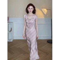 粉色緞面短袖連衣裙女2025夏季新款法式氣質輕奢抽繩修身包臀長裙