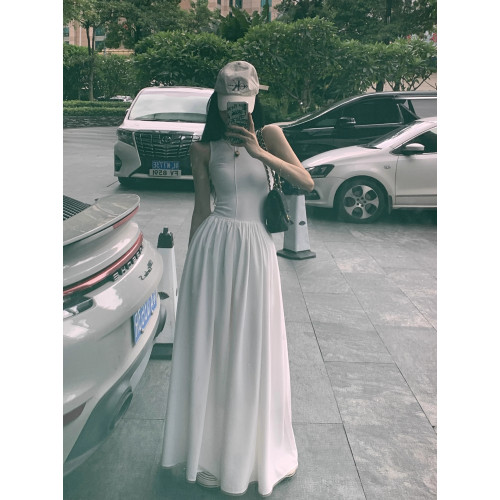 高個子加長版背心連衣裙夏季2025新款女生氣質小衆運動感度假長裙