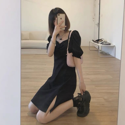 黑色連衣裙女夏季2025新款方領開叉小黑裙高級感顯瘦氣質法式裙子