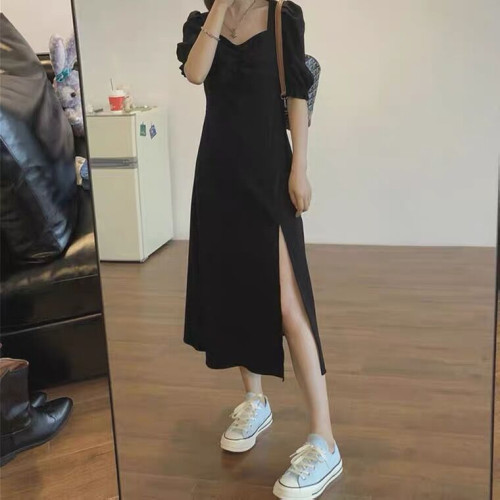 黑色連衣裙女夏季2025新款方領開叉小黑裙高級感顯瘦氣質法式裙子