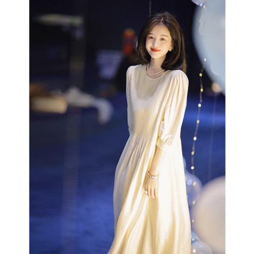 歐洲站夏裝女2025年新款茶歇法式赫本風長裙高級感褶皺白色連衣裙