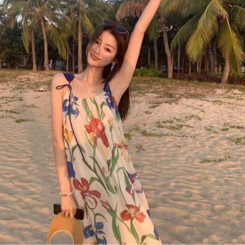 夏季碎花吊帶連衣裙氣質長裙海邊度假沙灘裙超仙三亞泰國旅遊拍照