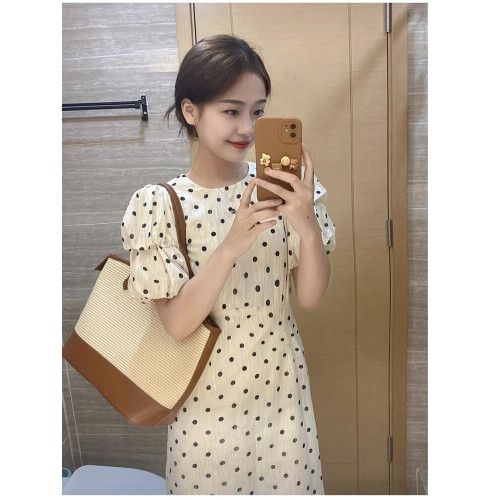 白色波點連衣裙女夏2025新款雪紡法式輕奢高級感黑白圓點斑點裙子
