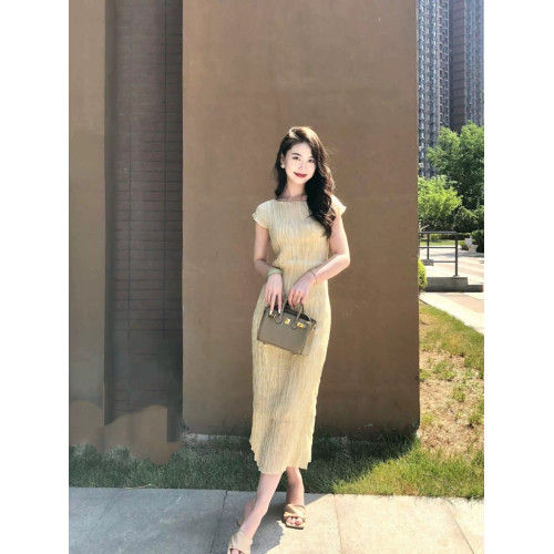 歐洲站2025新款法式顯瘦絕美長裙氣質高級感褶皺黃色連衣裙女夏季