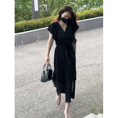 黑色雪紡連衣裙女夏2025新款法式赫本風小衆設計收腰顯瘦V領長裙