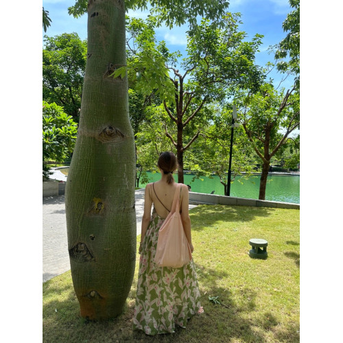 海南三亞沙灘吊帶裙雲南大理洱海拍照連衣裙泰國新加坡海邊度假裙