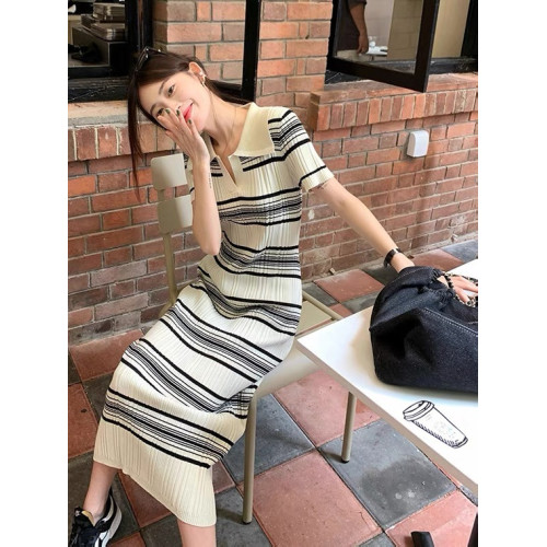 歐洲站夏季新款法式復古輕奢小衆時尚減齡條紋polo領顯瘦連衣裙女
